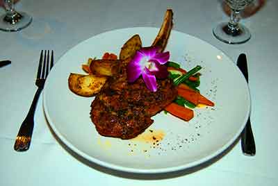 italian steak beef with potatoes and vegetables